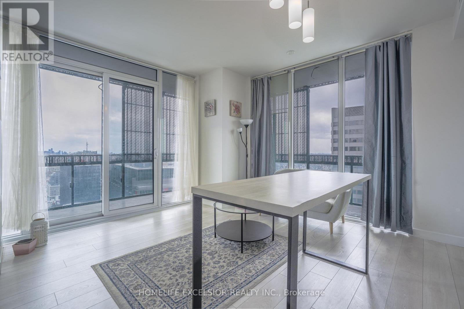 2002 - 8 Eglinton Avenue E, Toronto, Ontario  M4P 0C1 - Photo 4 - C12908668