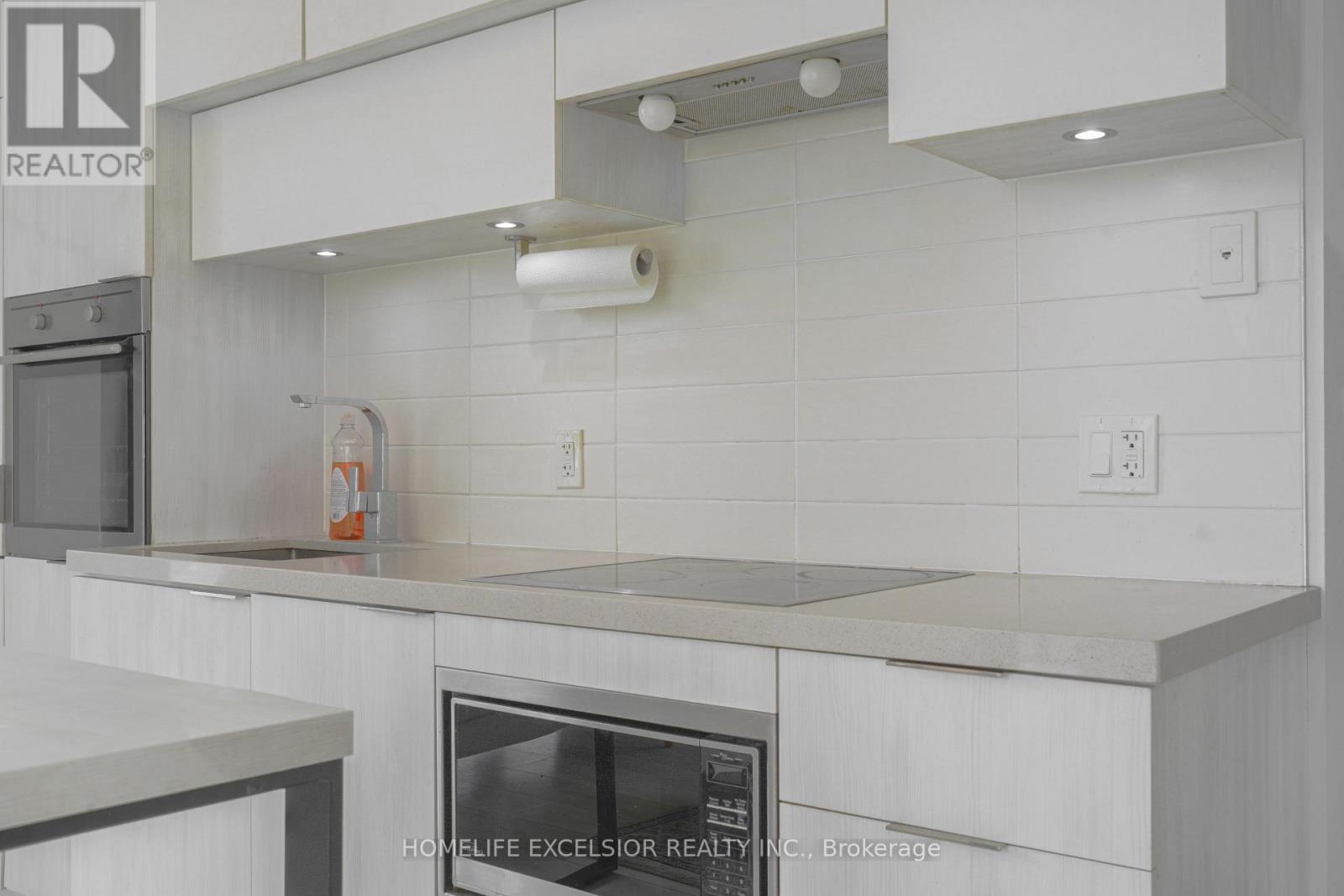 2002 - 8 Eglinton Avenue E, Toronto, Ontario  M4P 0C1 - Photo 8 - C12908668