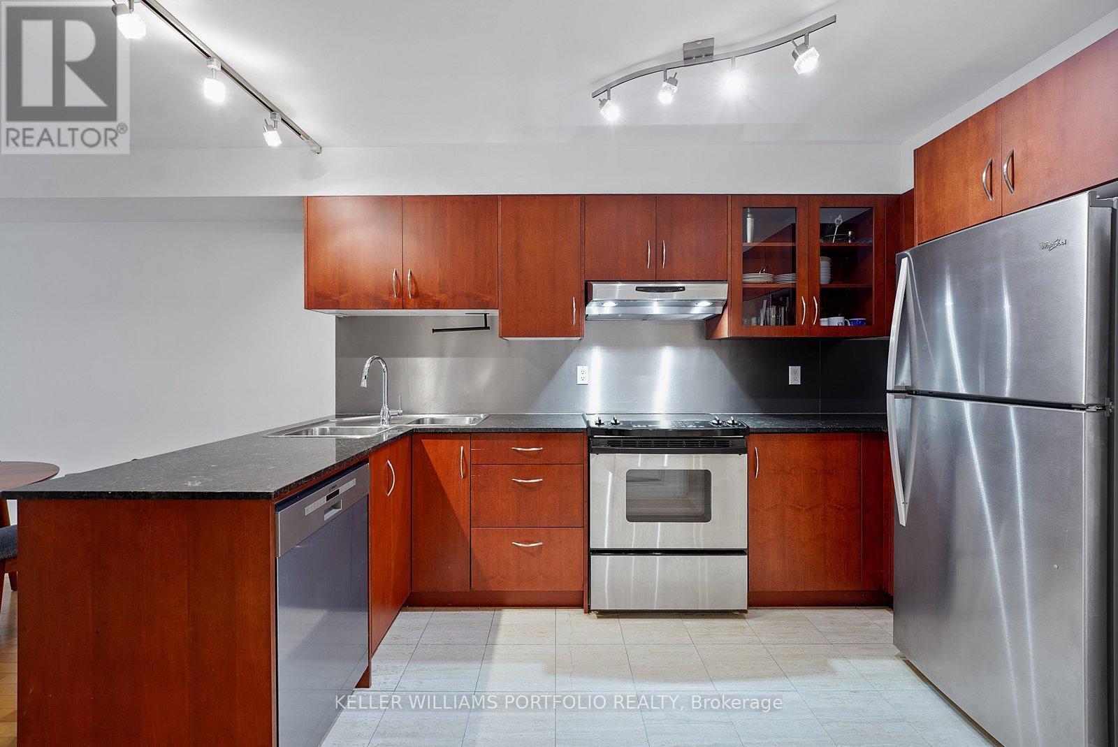 205 - 3 Mcalpine Street, Toronto (Annex), Ontario  M5R 3T5 - Photo 5 - C12908712