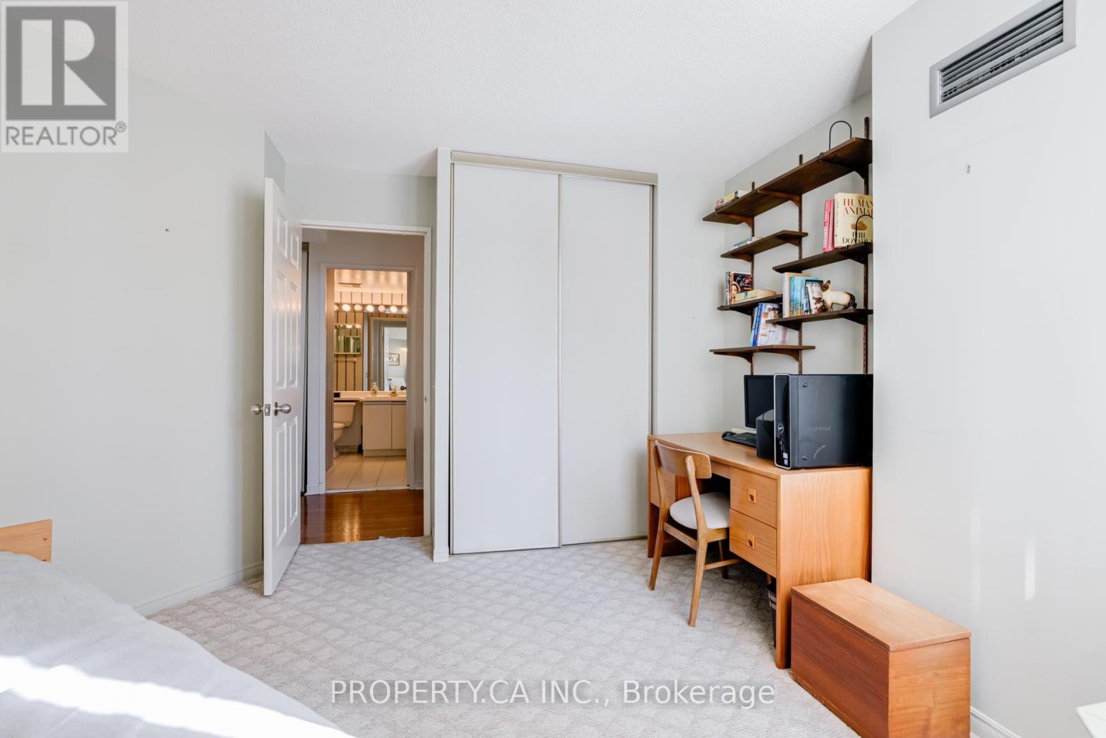 1401 - 7 Bishop Avenue, Toronto, Ontario  M2M 4J4 - Photo 24 - C12908772