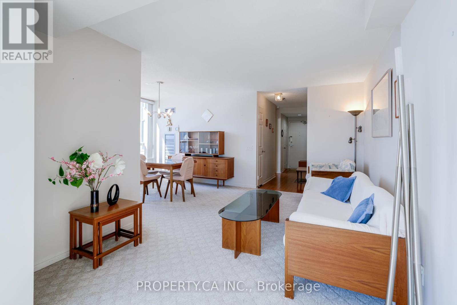 1401 - 7 Bishop Avenue, Toronto, Ontario  M2M 4J4 - Photo 7 - C12908772