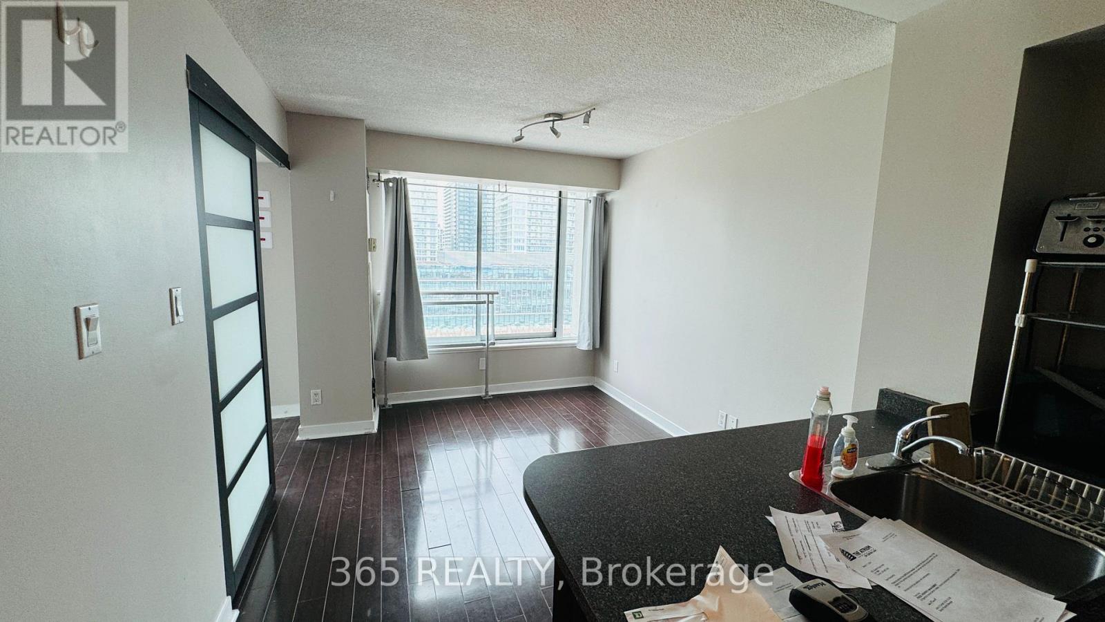 1801 - 650 Queens Quay W, Toronto (Niagara), Ontario  M5V 3N2 - Photo 15 - C12908804