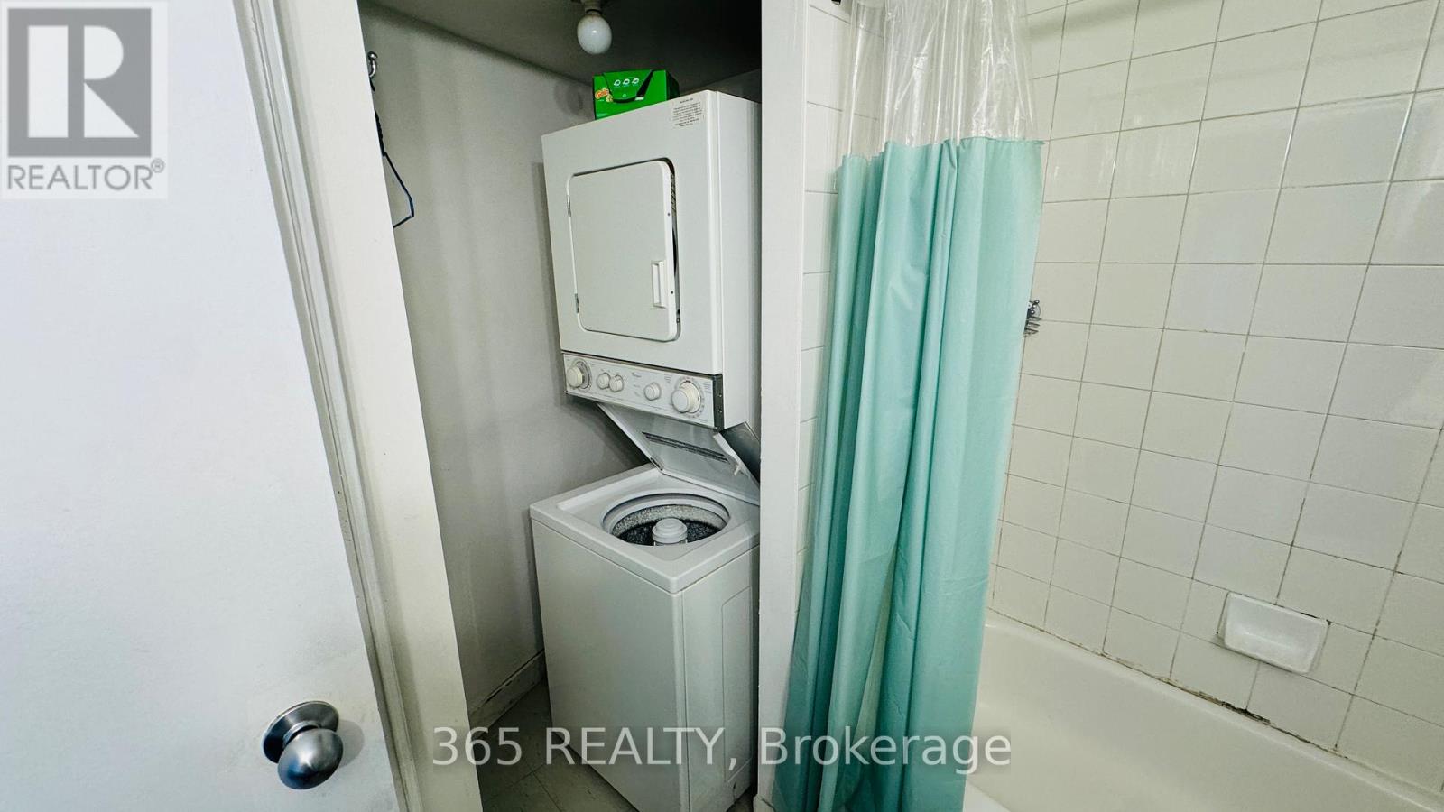 1801 - 650 Queens Quay W, Toronto (Niagara), Ontario  M5V 3N2 - Photo 17 - C12908804