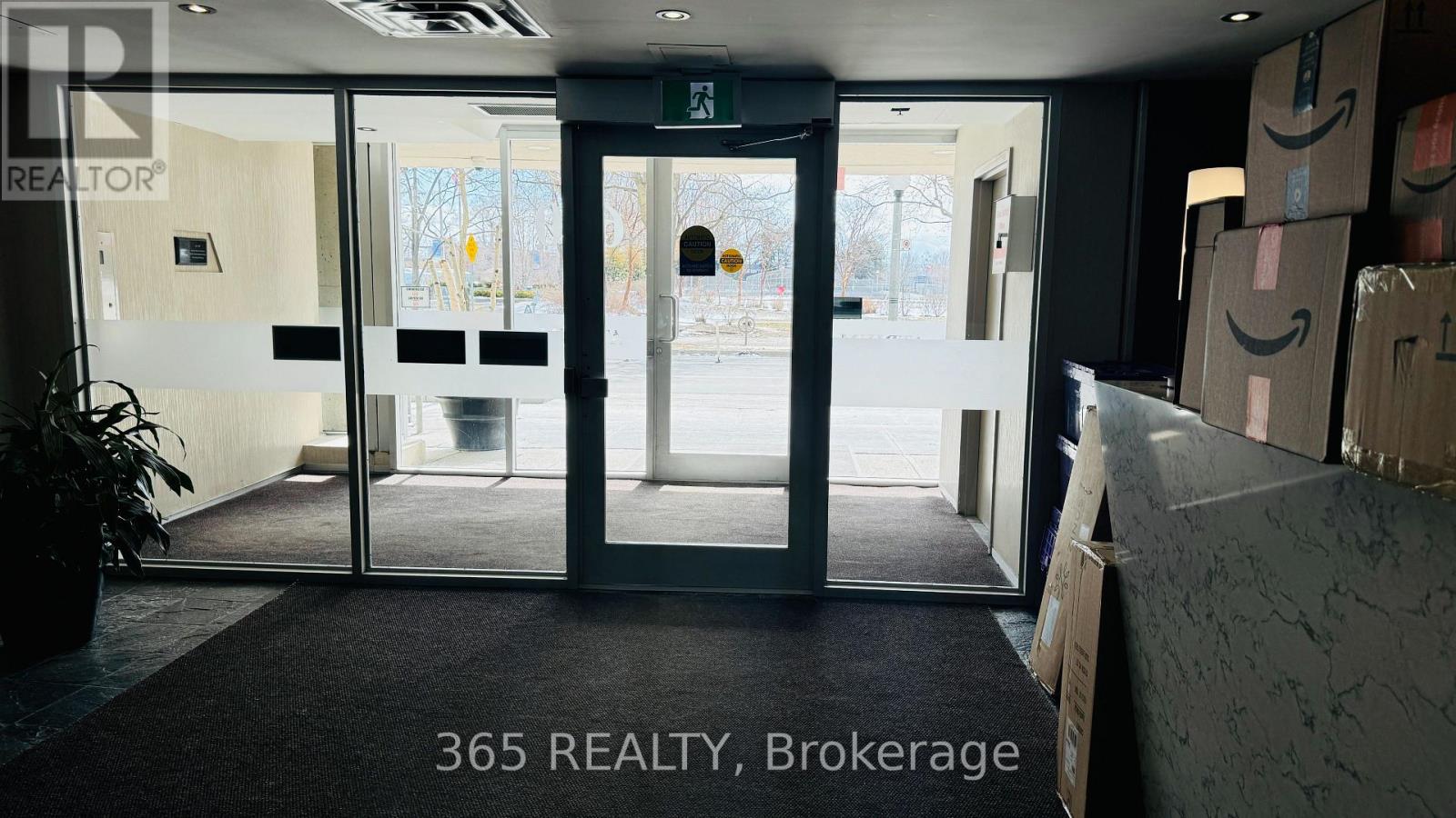 1801 - 650 Queens Quay W, Toronto (Niagara), Ontario  M5V 3N2 - Photo 2 - C12908804