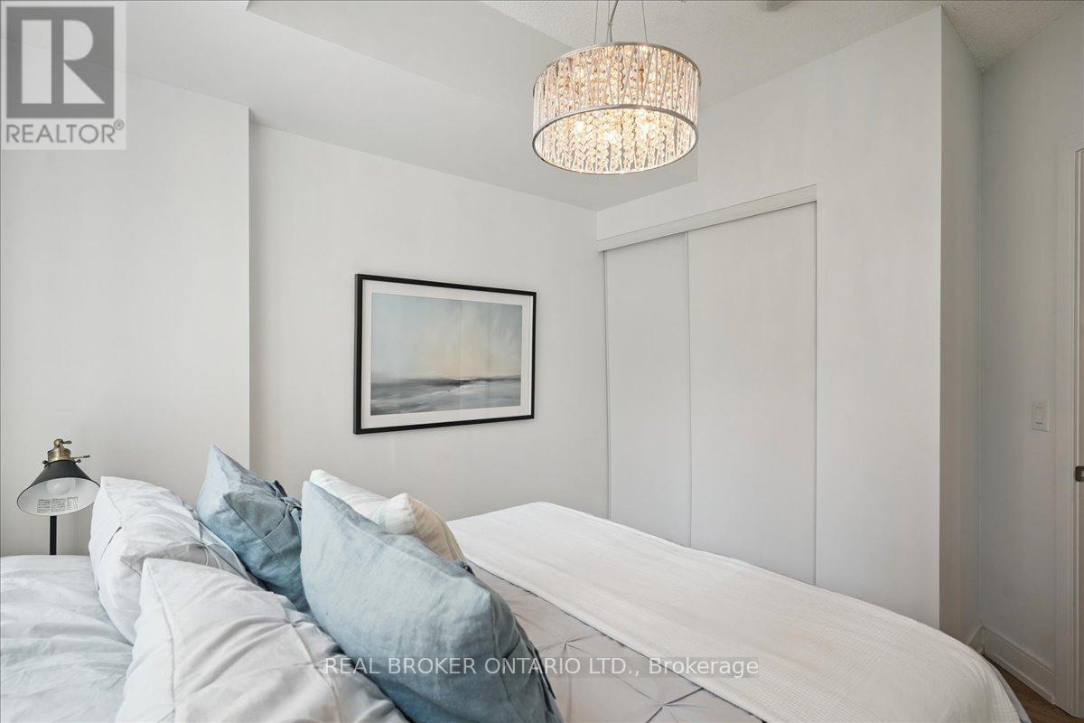 215 - 525 Adelaide Street W, Toronto (Waterfront Communities), Ontario  M5V 0N7 - Photo 13 - C12908818