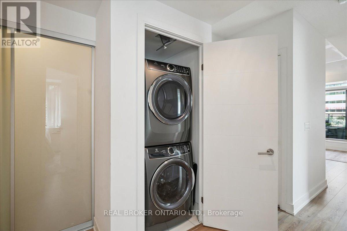 215 - 525 Adelaide Street W, Toronto (Waterfront Communities), Ontario  M5V 0N7 - Photo 21 - C12908818