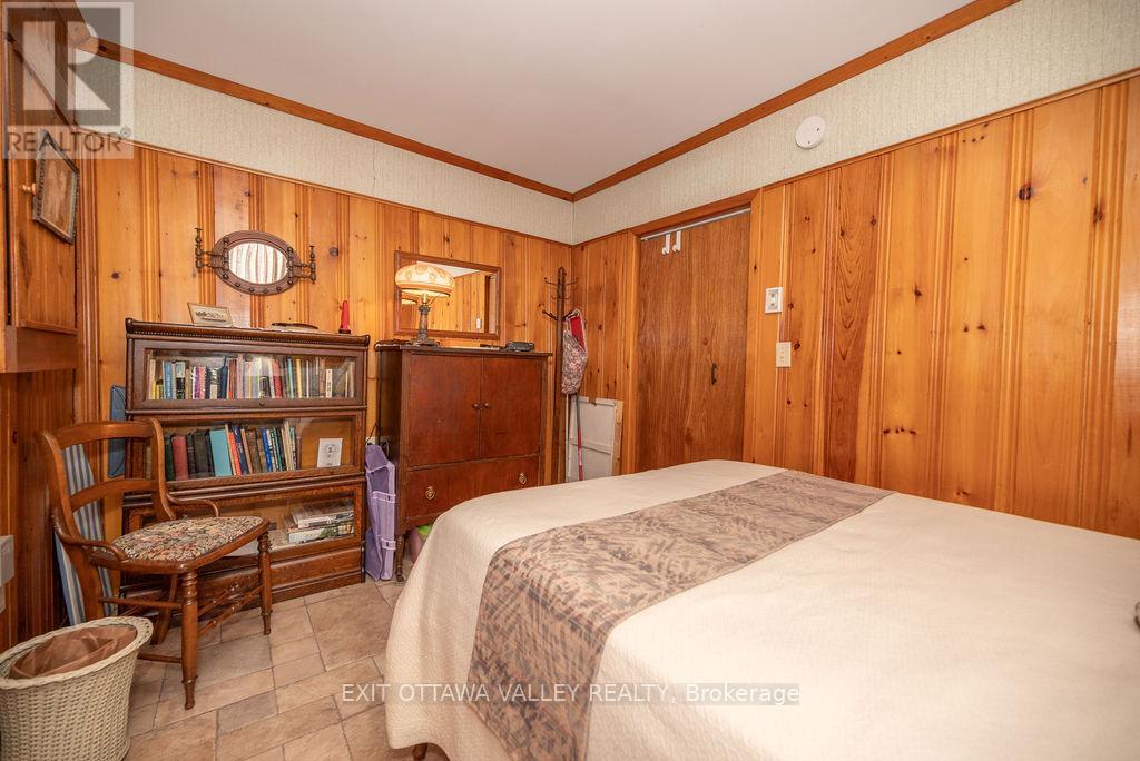 51 Myrlin Way, Laurentian Hills, Ontario  K0J 1P0 - Photo 23 - X12908708