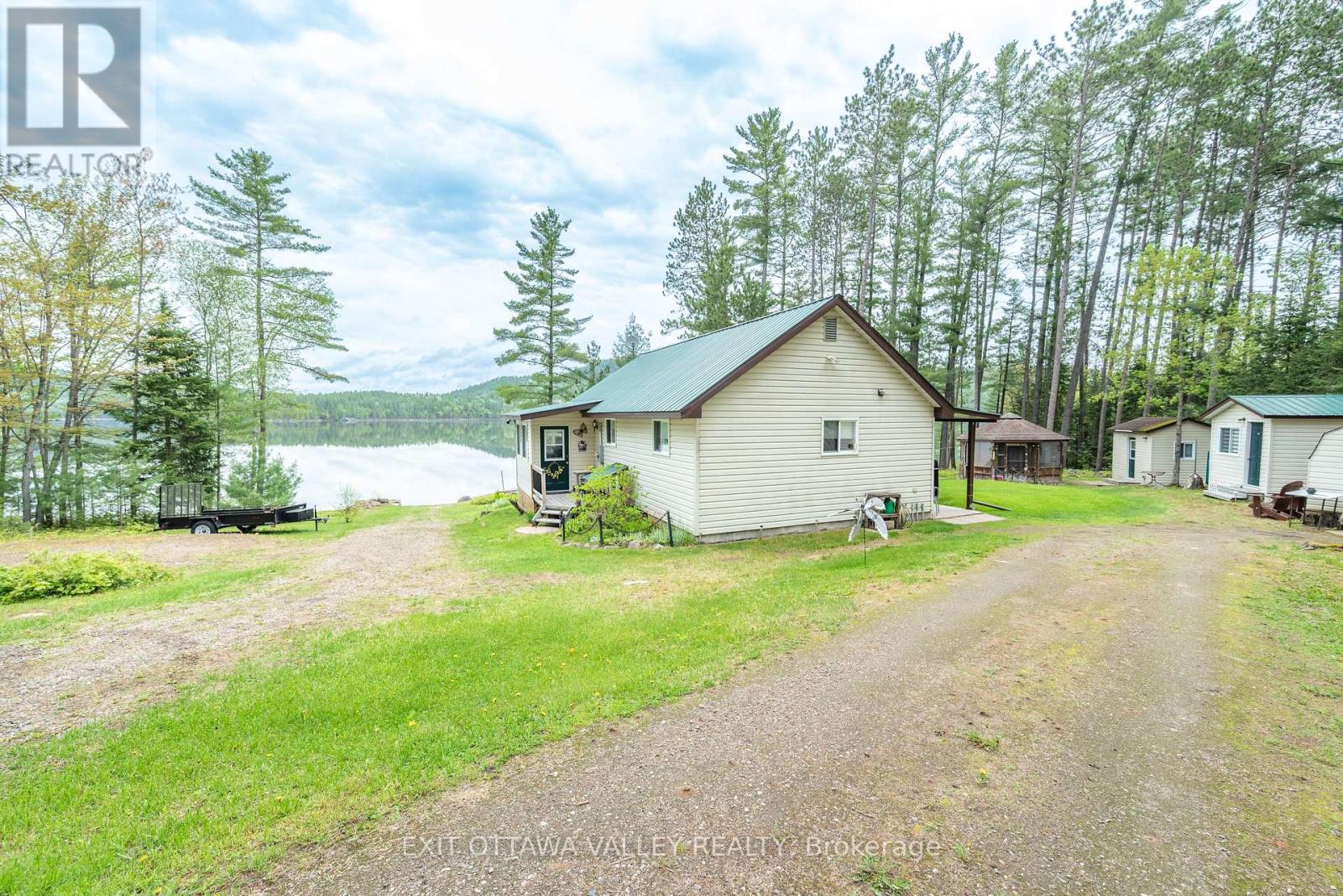 51 Myrlin Way, Laurentian Hills, Ontario  K0J 1P0 - Photo 37 - X12908708