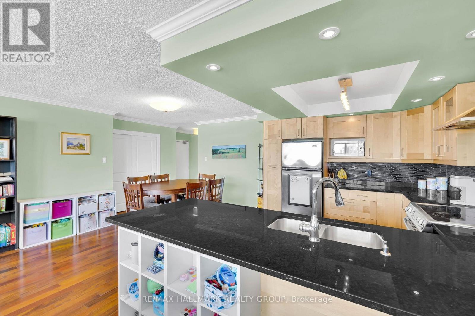 2506 - 500 Laurier Avenue W, Ottawa, Ontario  K1R 5E1 - Photo 11 - X12908484