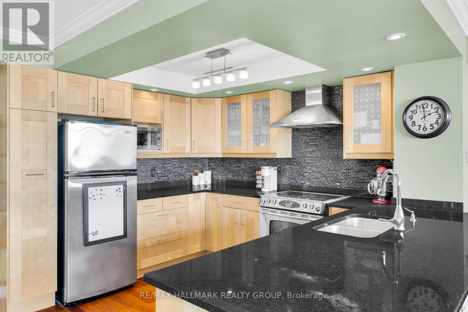 2506 - 500 Laurier Avenue W, Ottawa, Ontario  K1R 5E1 - Photo 13 - X12908484