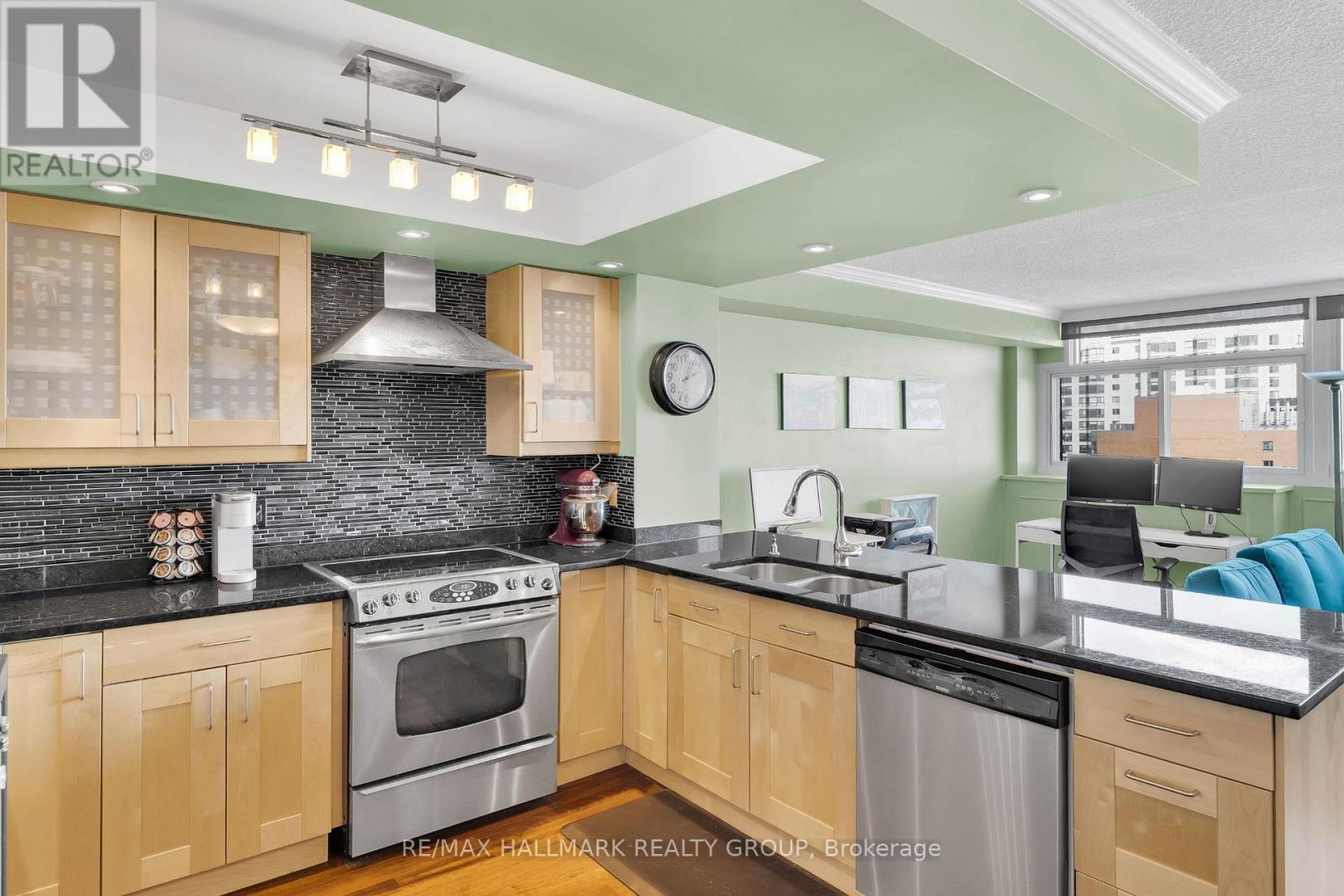 2506 - 500 Laurier Avenue W, Ottawa, Ontario  K1R 5E1 - Photo 15 - X12908484