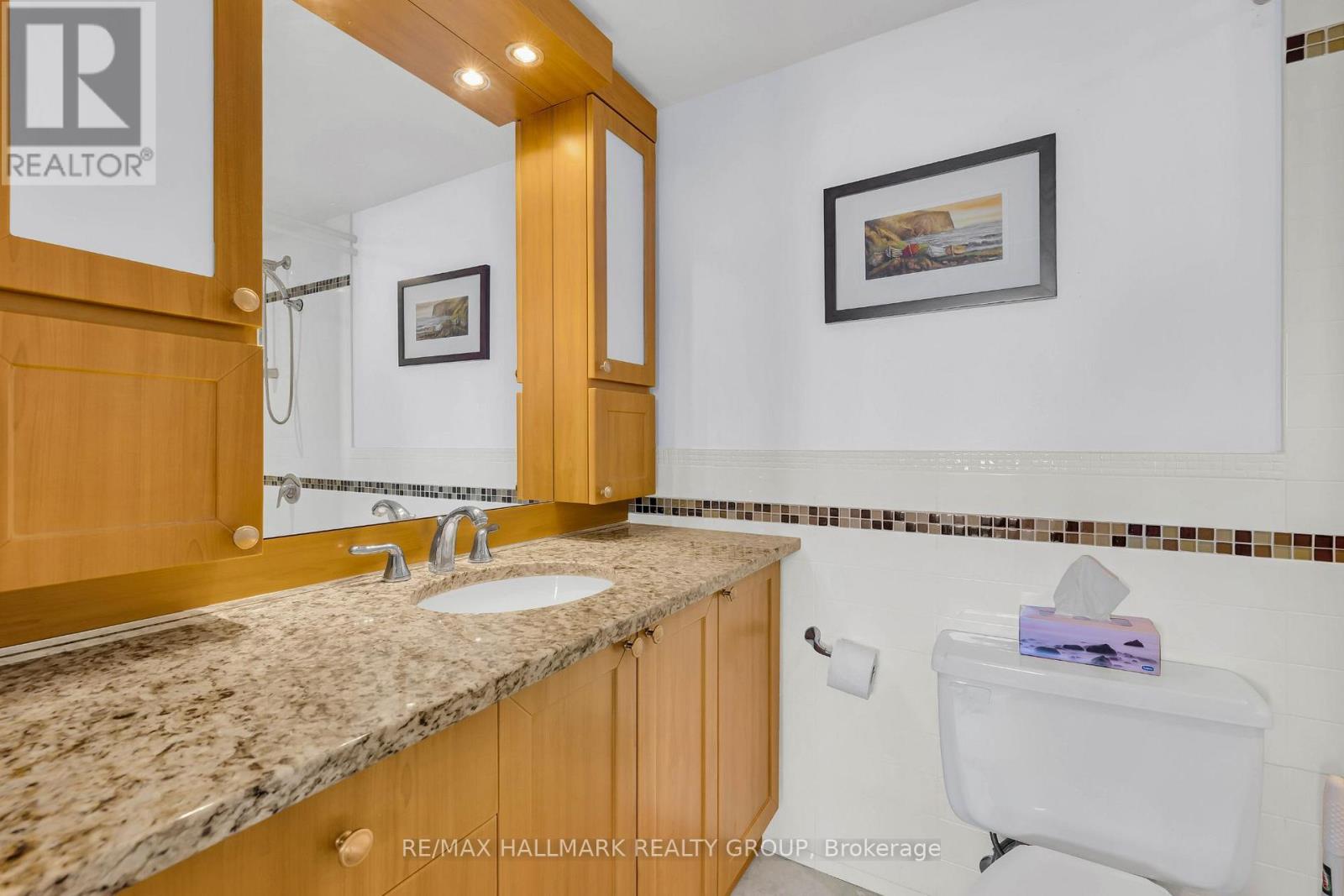 2506 - 500 Laurier Avenue W, Ottawa, Ontario  K1R 5E1 - Photo 24 - X12908484