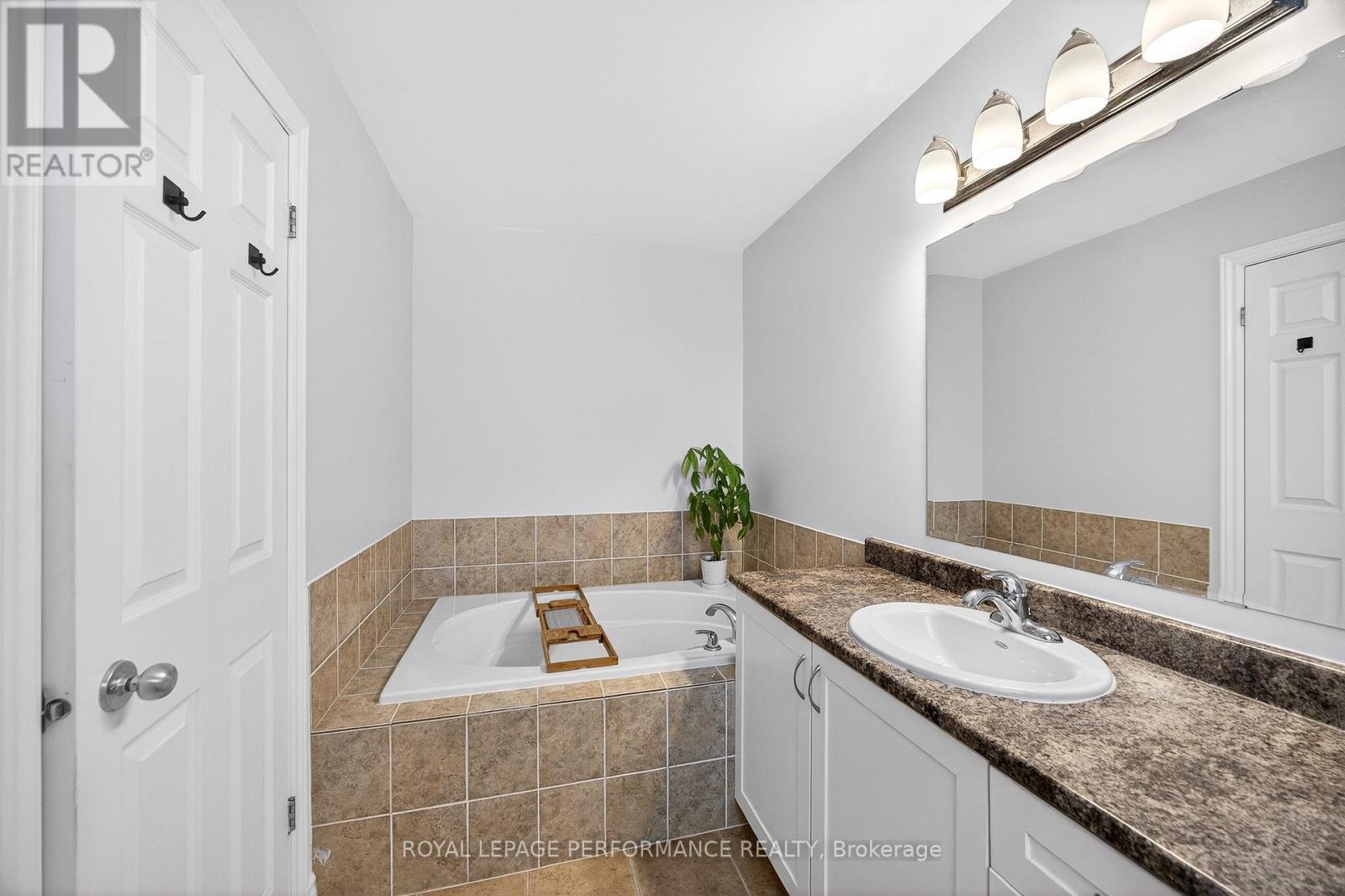 259 Wildcliff Way, Ottawa, Ontario  K4A 0L4 - Photo 32 - X12908576