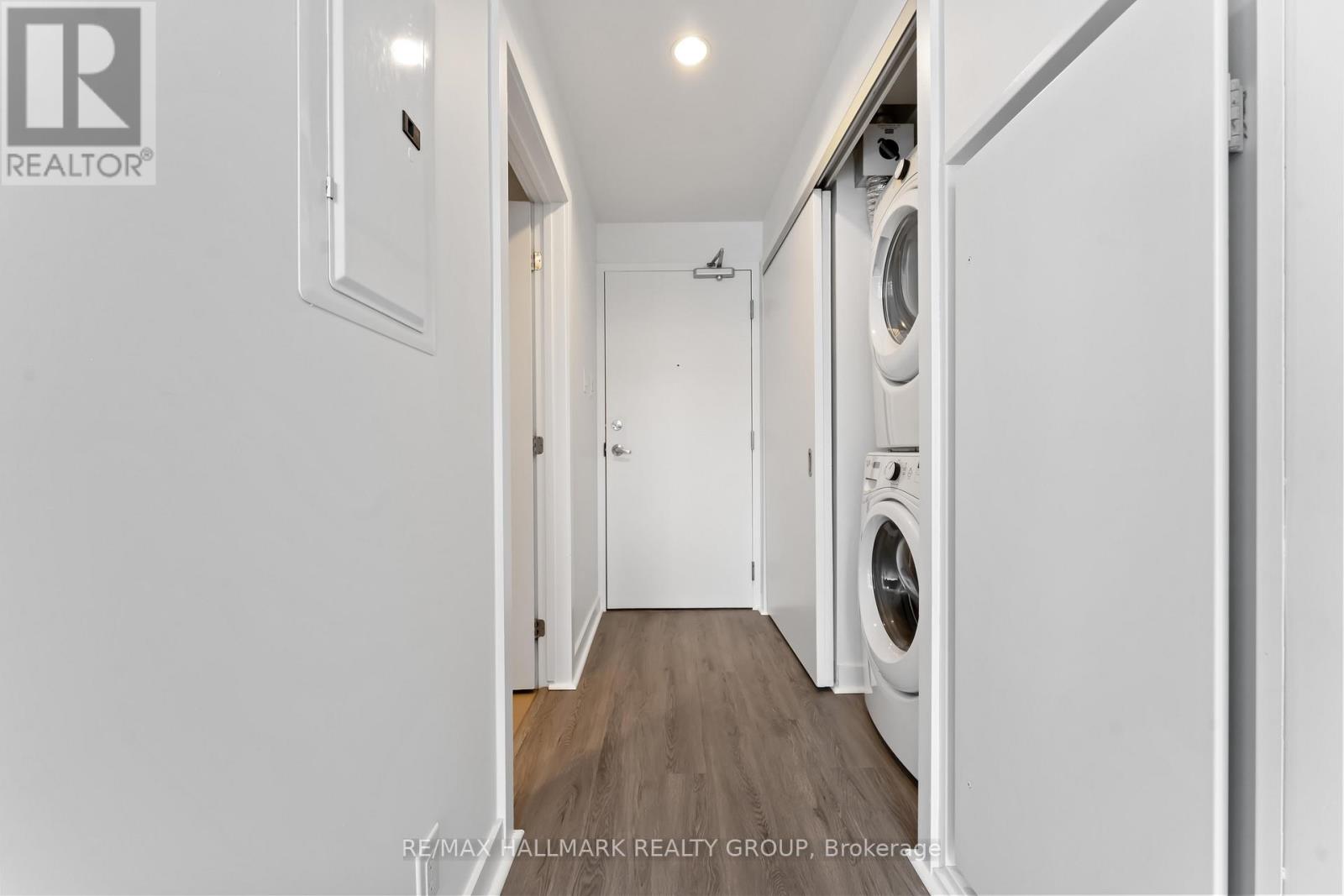 750 - 340 Mcleod Street, Ottawa, Ontario  K2P 1A4 - Photo 6 - X12908620