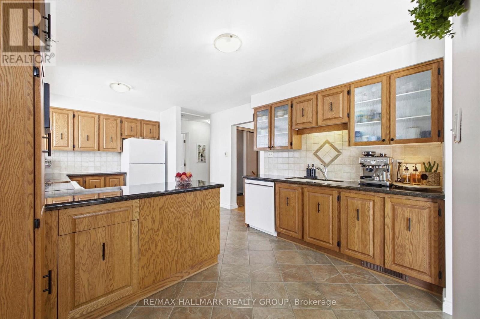 1 Howden Avenue, Ottawa, Ontario  K2G 3H3 - Photo 13 - X12908696