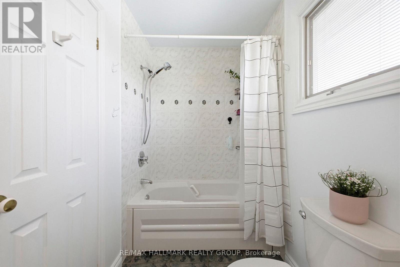 1 Howden Avenue, Ottawa, Ontario  K2G 3H3 - Photo 28 - X12908696