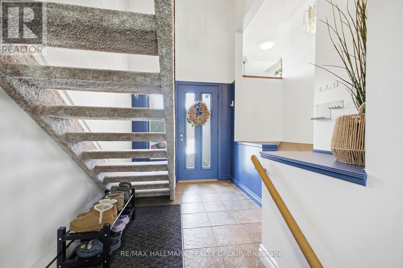 1 Howden Avenue, Ottawa, Ontario  K2G 3H3 - Photo 4 - X12908696