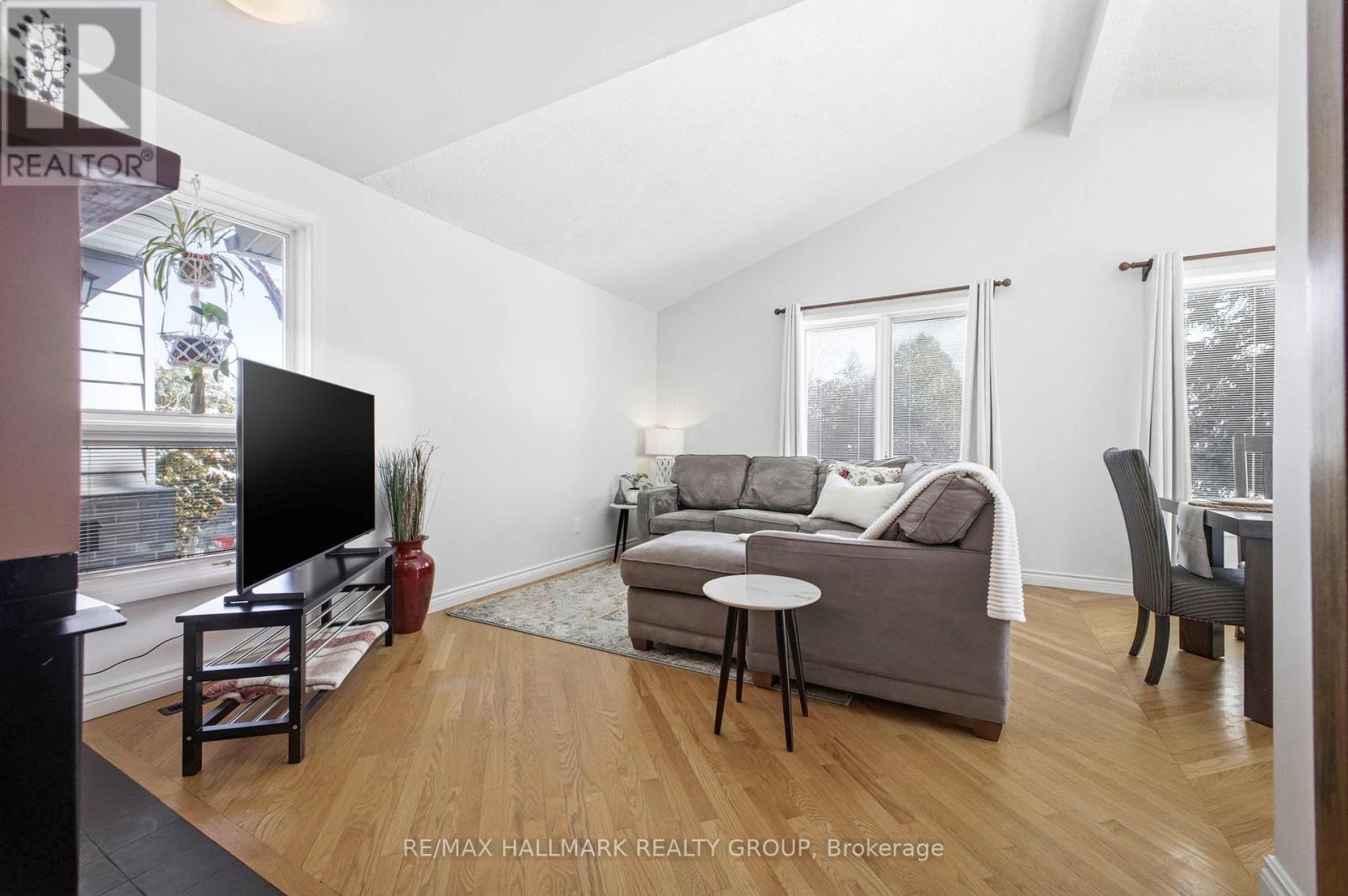 1 Howden Avenue, Ottawa, Ontario  K2G 3H3 - Photo 6 - X12908696