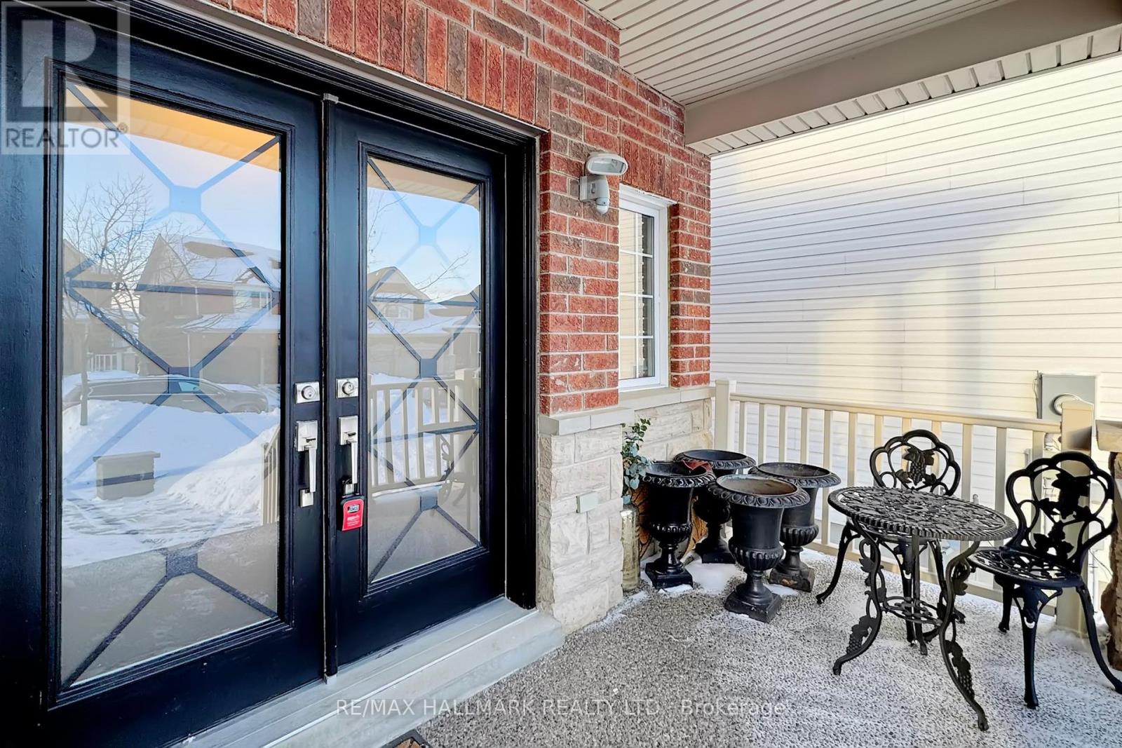 1348 Wallig Avenue, Oshawa, Ontario  L1K 0J5 - Photo 4 - E12908500