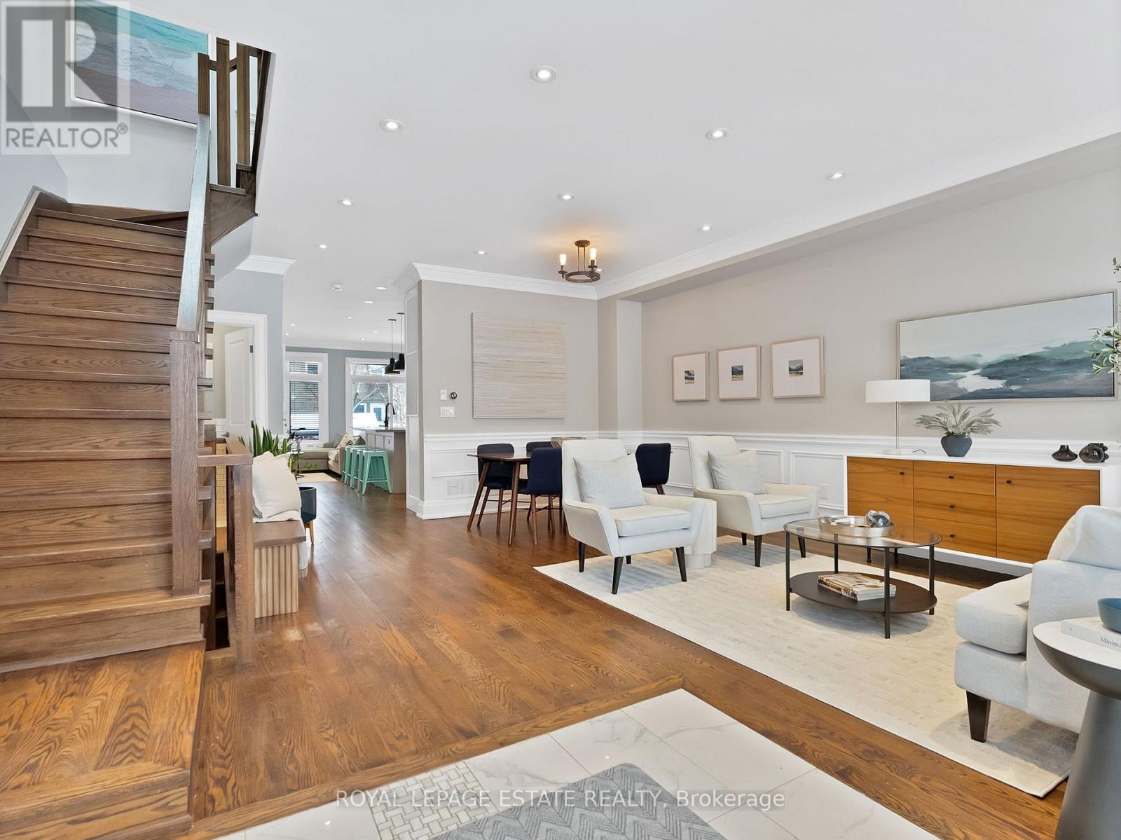 19 Red Deer Avenue, Toronto, Ontario  M1N 2Y9 - Photo 3 - E12908674