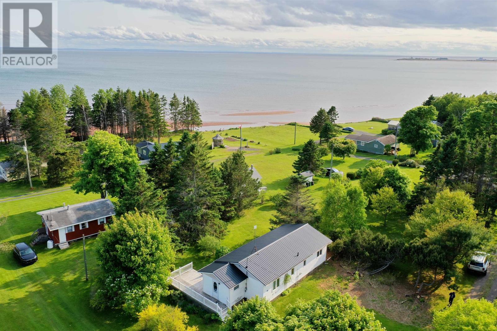 11 Ferry View Lane, Wood Islands, Prince Edward Island  C0A 1R0 - Photo 8 - 202605170