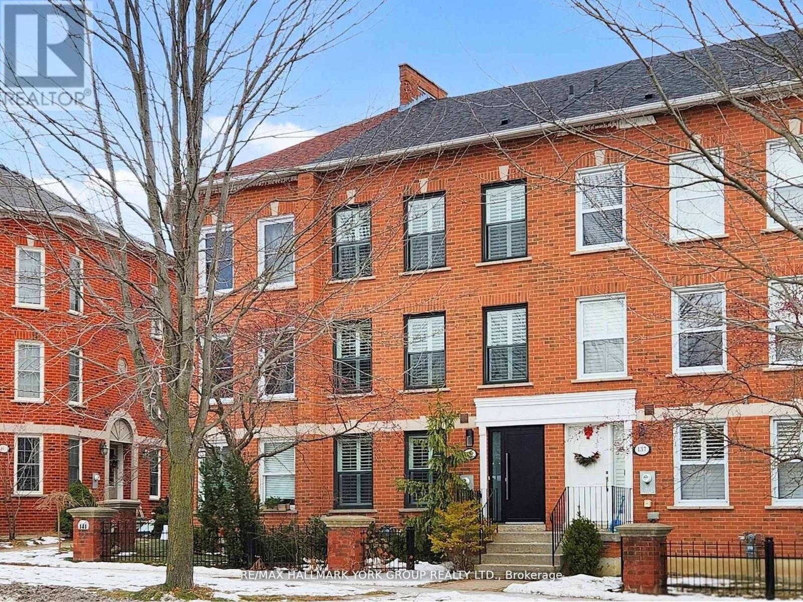 139 John West Way, Aurora (Bayview Wellington), Ontario  L4G 7E3 - Photo 2 - N12908512