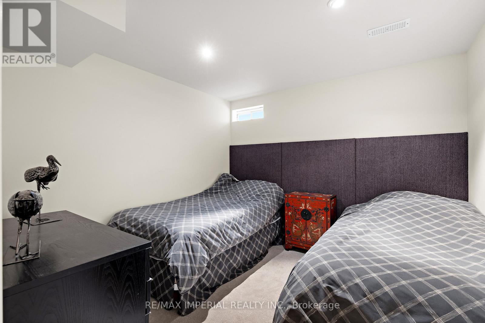 16 Carriage House Court, Richmond Hill, Ontario  L4E 4V3 - Photo 46 - N12908628