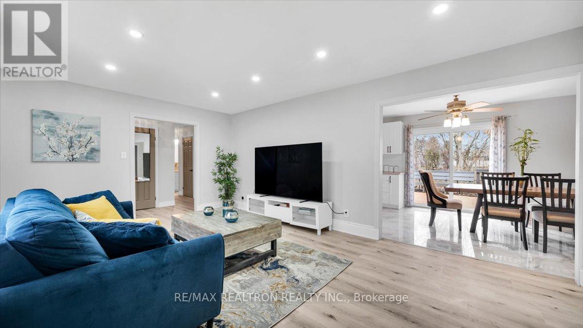 400 Dayfoot Street, New Tecumseth, Ontario  L0G 1A0 - Photo 6 - N12908638