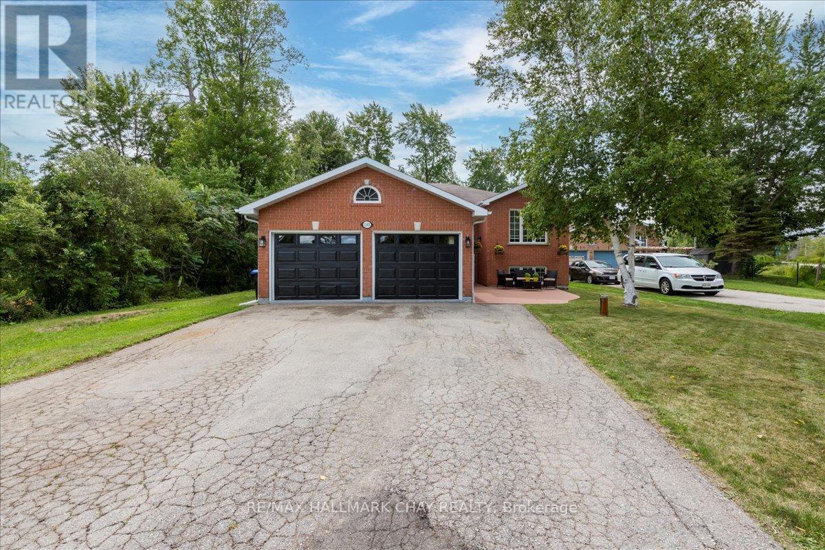 1103 Belle Aire Beach Road, Innisfil, Ontario  L0L 1C0 - Photo 1 - N12908644