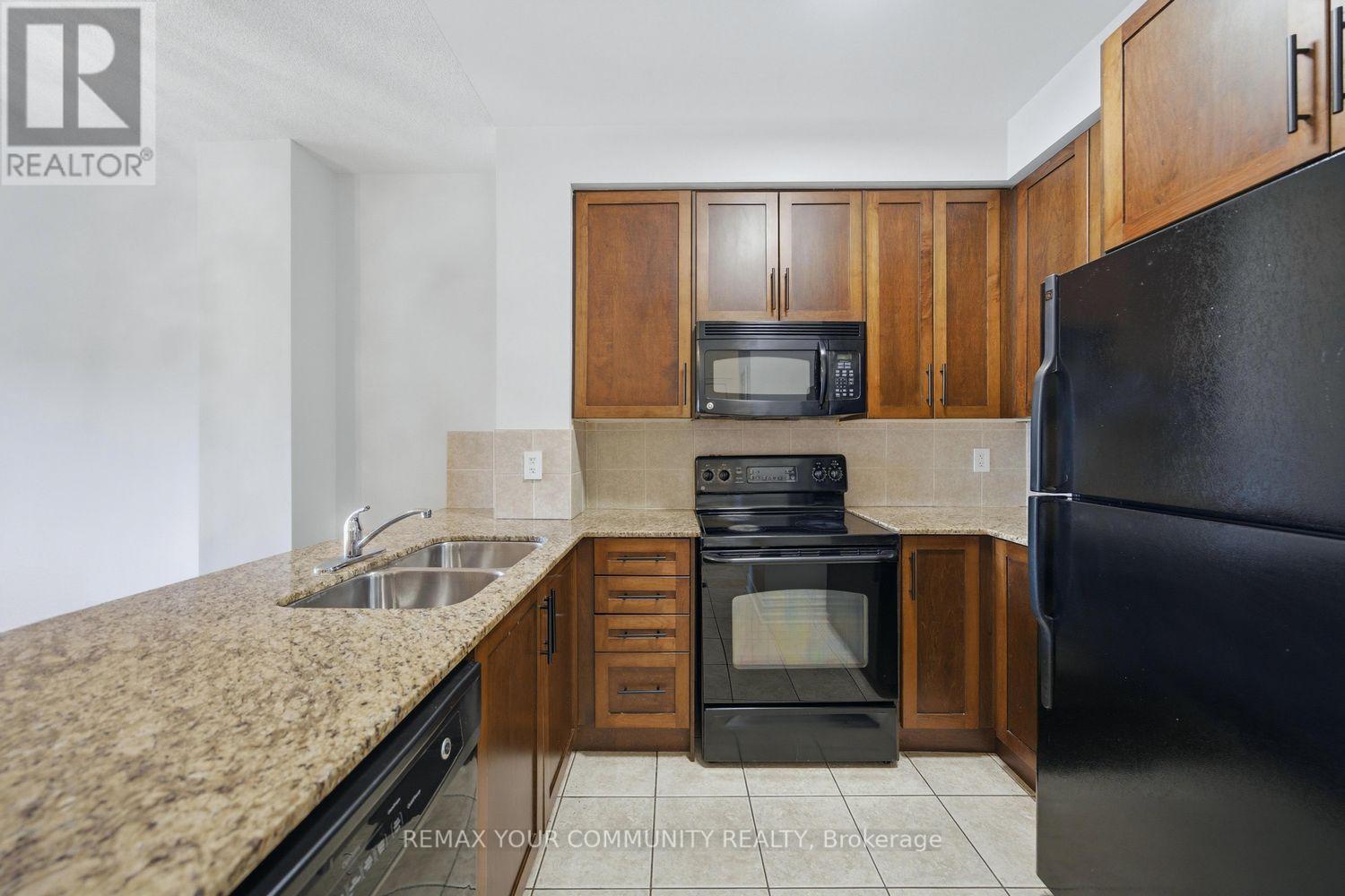 409 - 160 Woodbridge Avenue, Vaughan, Ontario L4L 0B8 - Photo 13 - N12908692