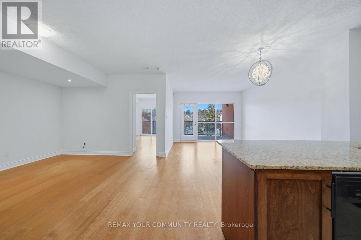 409 - 160 Woodbridge Avenue, Vaughan, Ontario L4L 0B8 - Photo 7 - N12908692