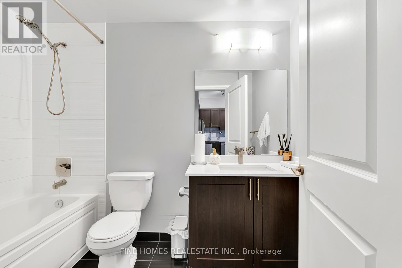 1119 - 7900 Bathusrt Street, Vaughan (Beverley Glen), Ontario  L4J 0J9 - Photo 13 - N12908728