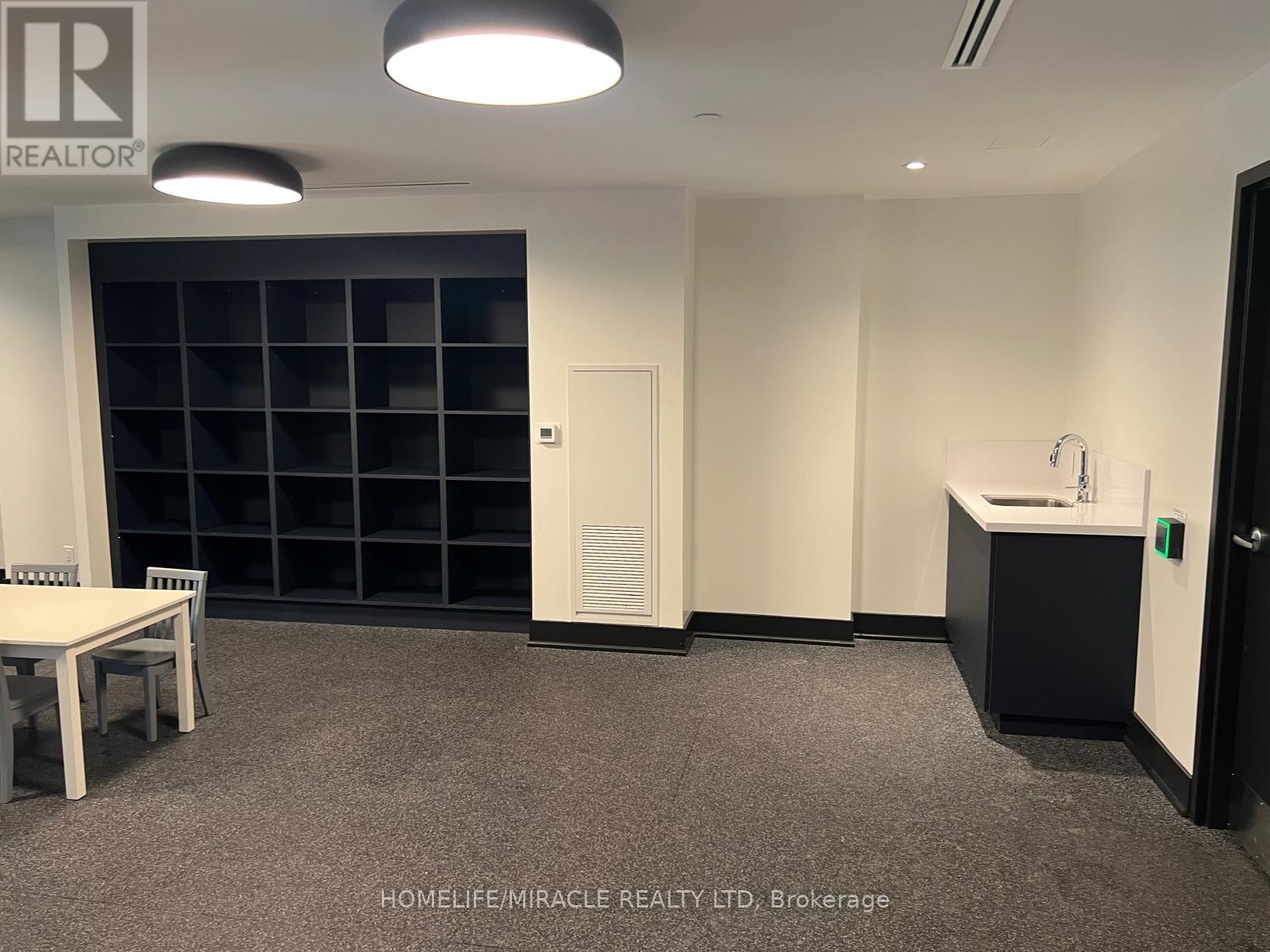 103 - 185 Deerfield Road, Newmarket (Central Newmarket), Ontario  L3Y 0G7 - Photo 20 - N12908778