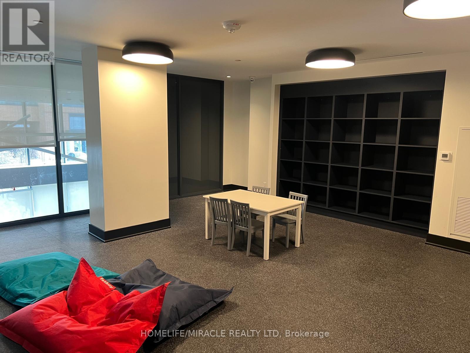 103 - 185 Deerfield Road, Newmarket (Central Newmarket), Ontario  L3Y 0G7 - Photo 21 - N12908778