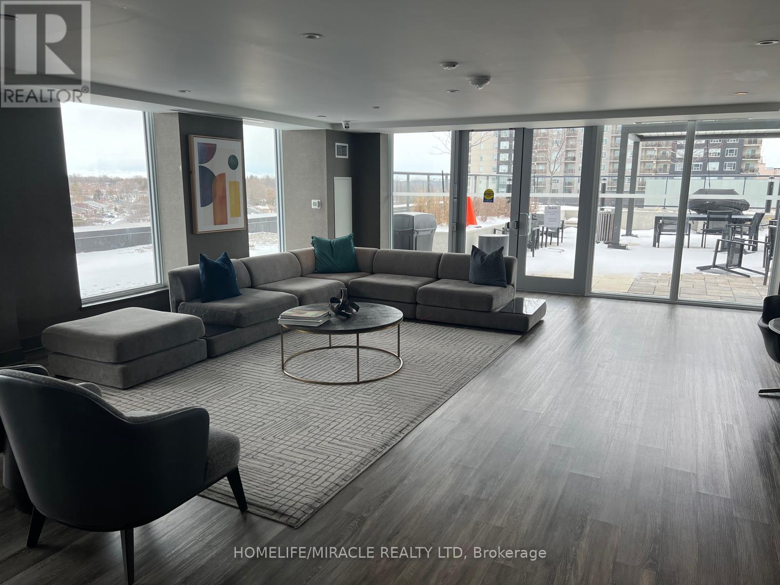 103 - 185 Deerfield Road, Newmarket (Central Newmarket), Ontario  L3Y 0G7 - Photo 25 - N12908778