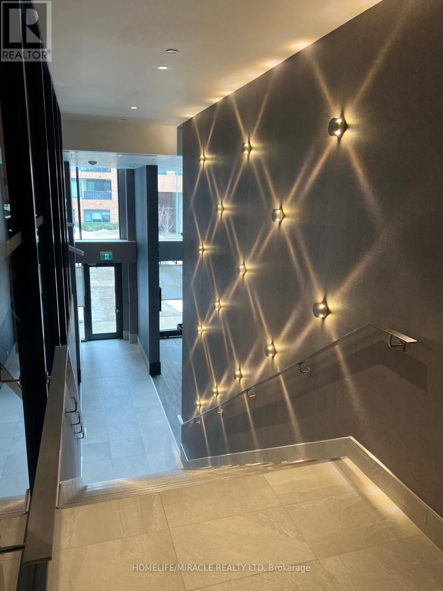 103 - 185 Deerfield Road, Newmarket (Central Newmarket), Ontario  L3Y 0G7 - Photo 38 - N12908778