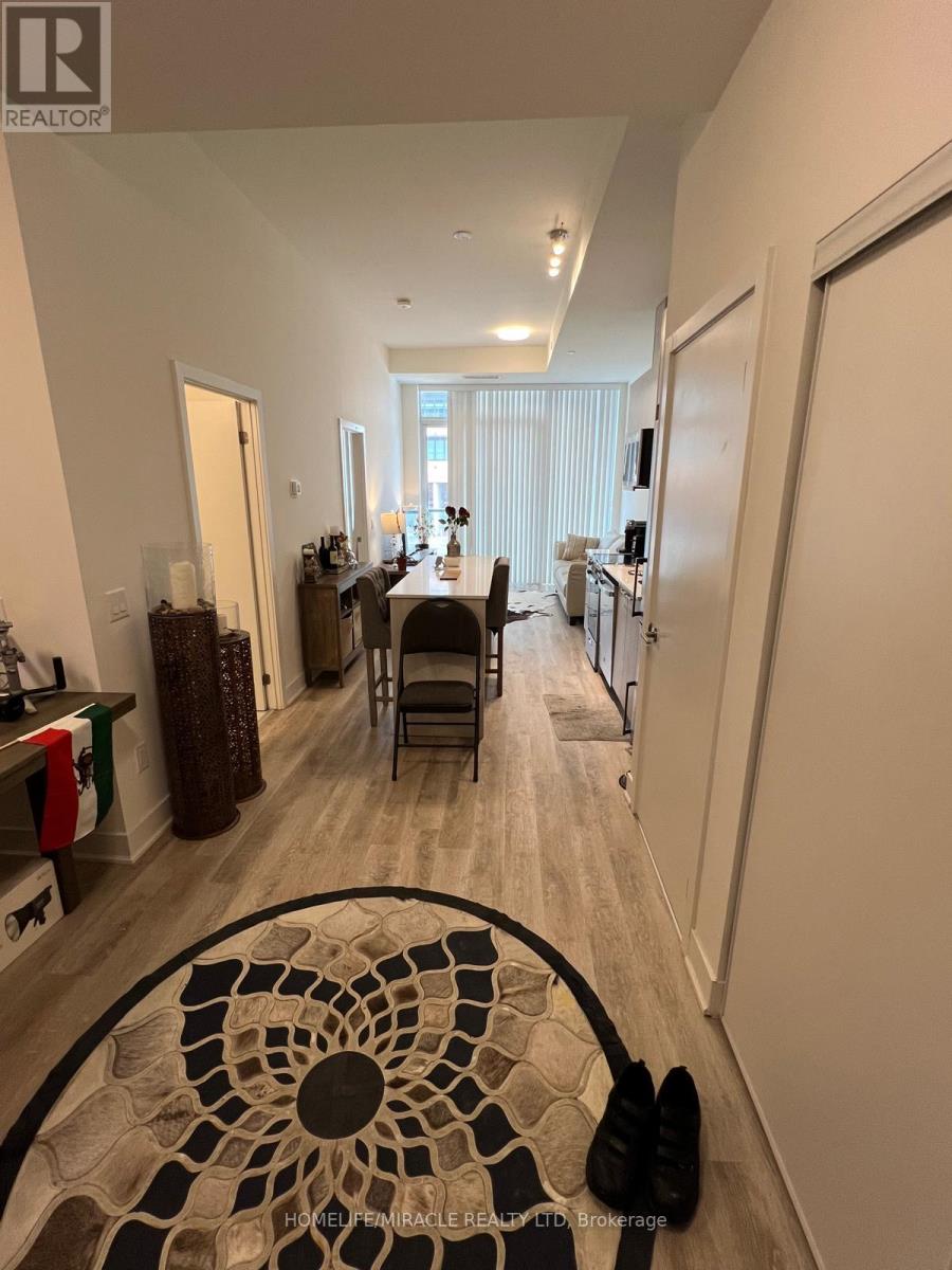 103 - 185 Deerfield Road, Newmarket (Central Newmarket), Ontario  L3Y 0G7 - Photo 8 - N12908778