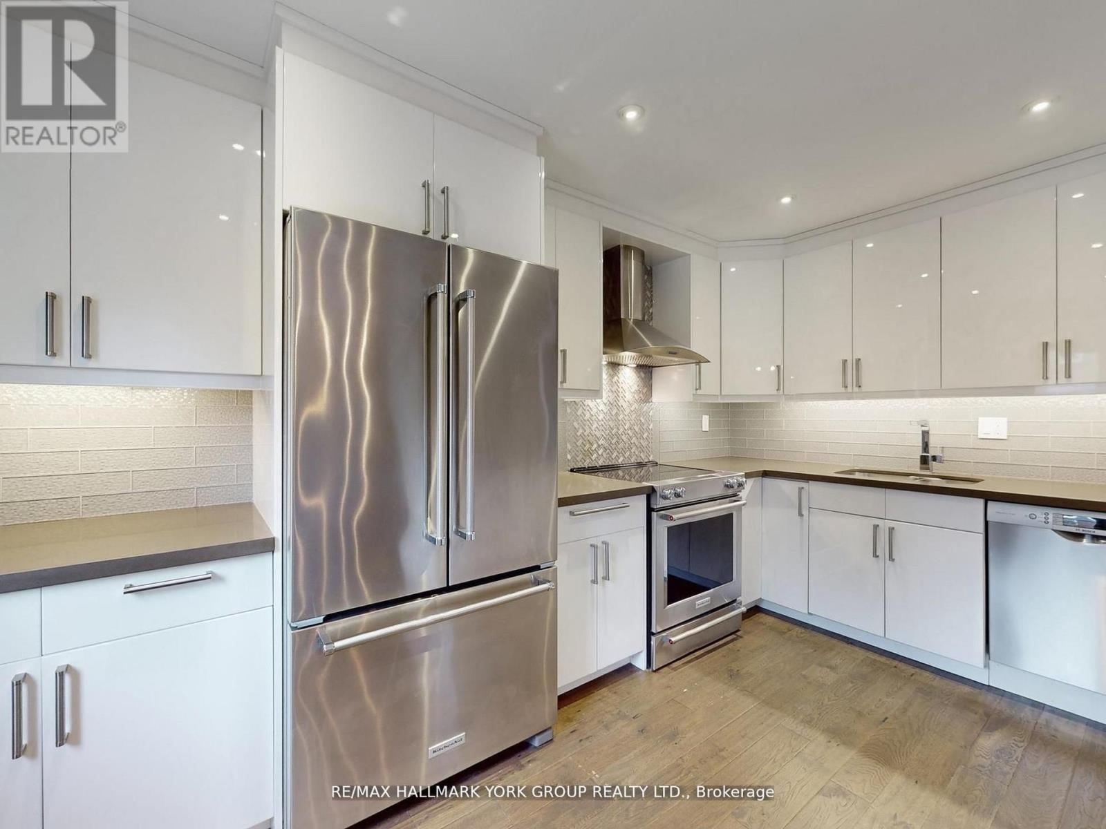 139 John West Way, Aurora (Bayview Wellington), Ontario  L4G 7E3 - Photo 12 - N12908808