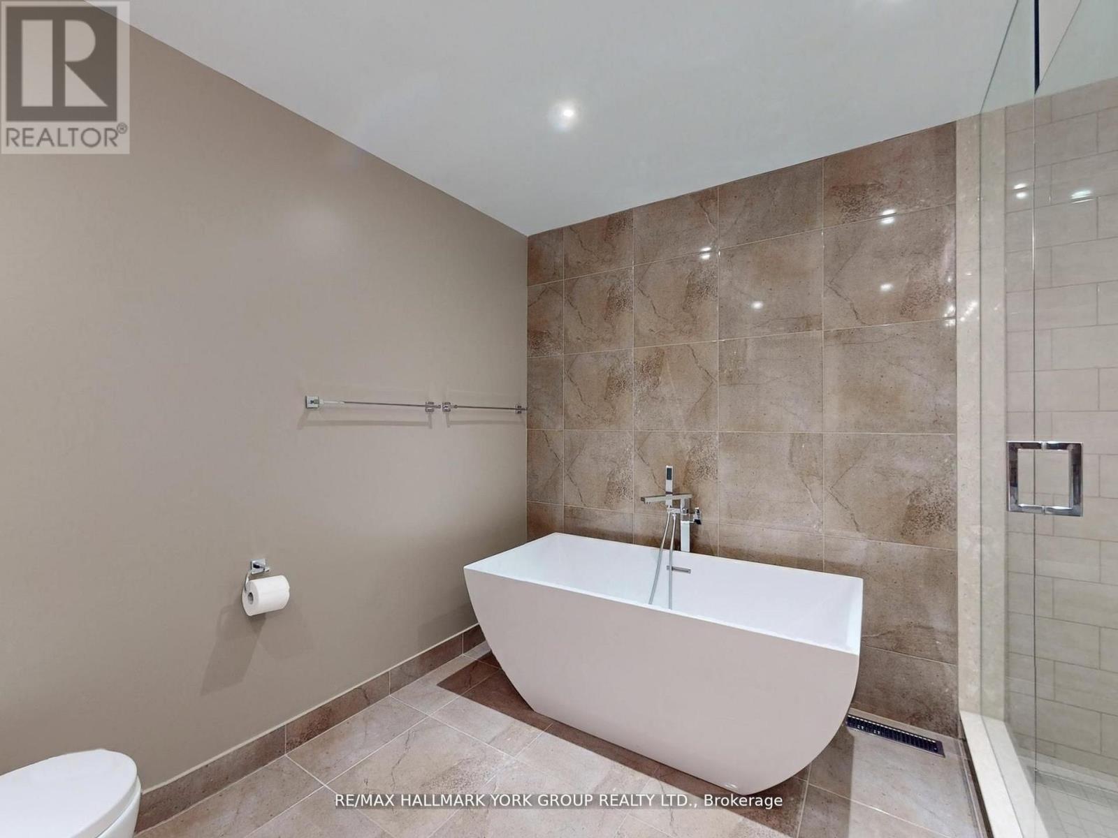 139 John West Way, Aurora (Bayview Wellington), Ontario  L4G 7E3 - Photo 28 - N12908808