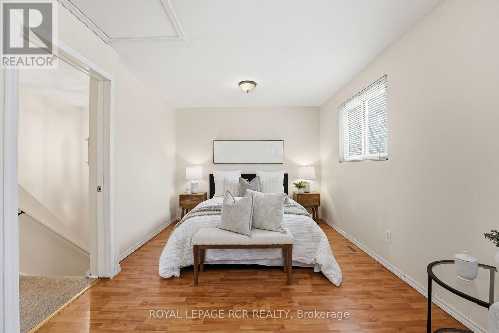 812 Greenfield Crescent, Newmarket, Ontario  L3Y 3B3 - Photo 12 - N12908822