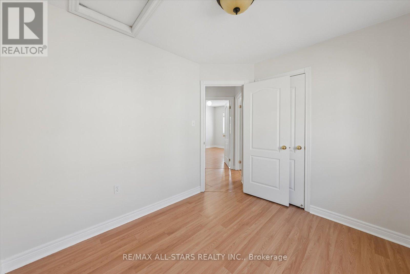 4 Smith Street, Bradford West Gwillimbury, Ontario  L3Z 3C9 - Photo 24 - N12908840