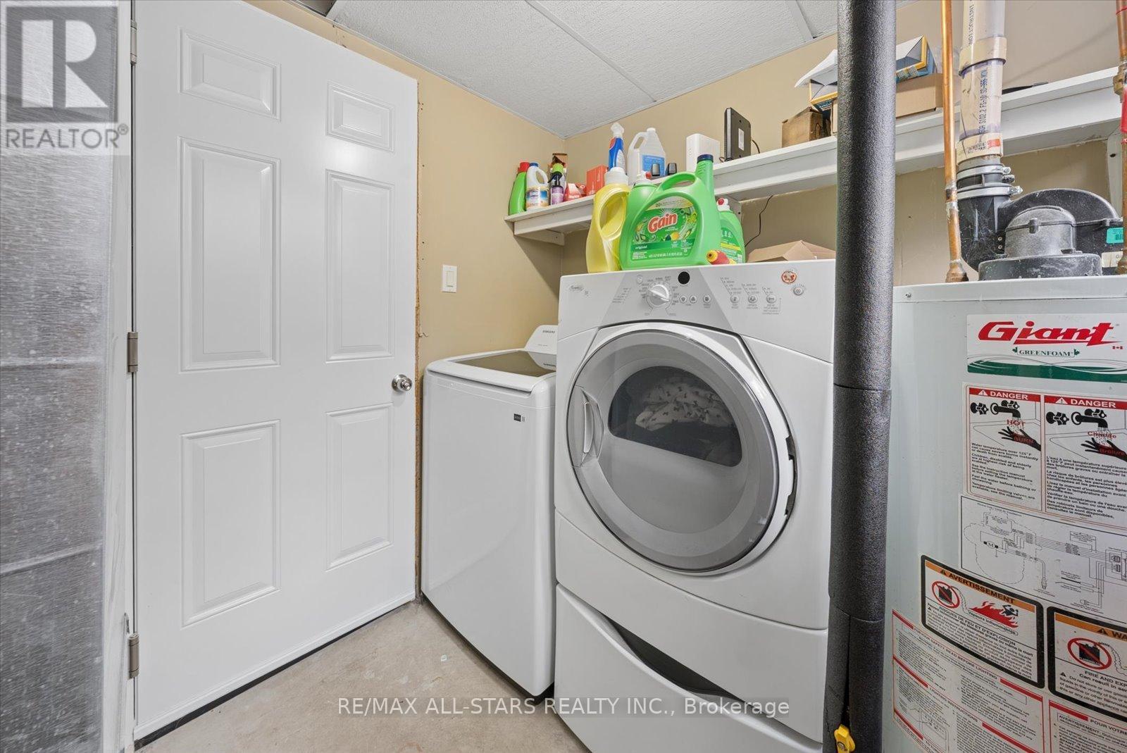 4 Smith Street, Bradford West Gwillimbury, Ontario  L3Z 3C9 - Photo 35 - N12908840