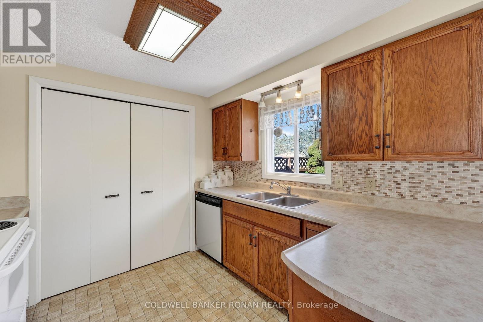 4 Tecumseth Pine Drive, New Tecumseth, Ontario  L0G 1W0 - Photo 14 - N12908848