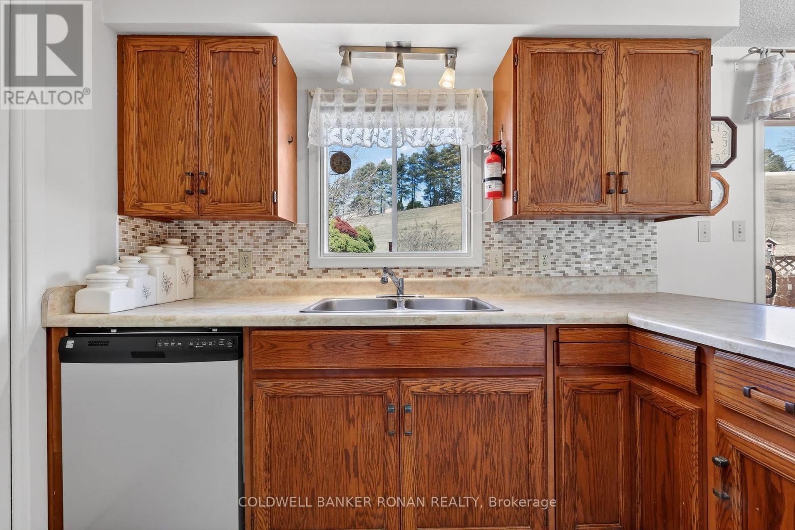 4 Tecumseth Pine Drive, New Tecumseth, Ontario  L0G 1W0 - Photo 15 - N12908848