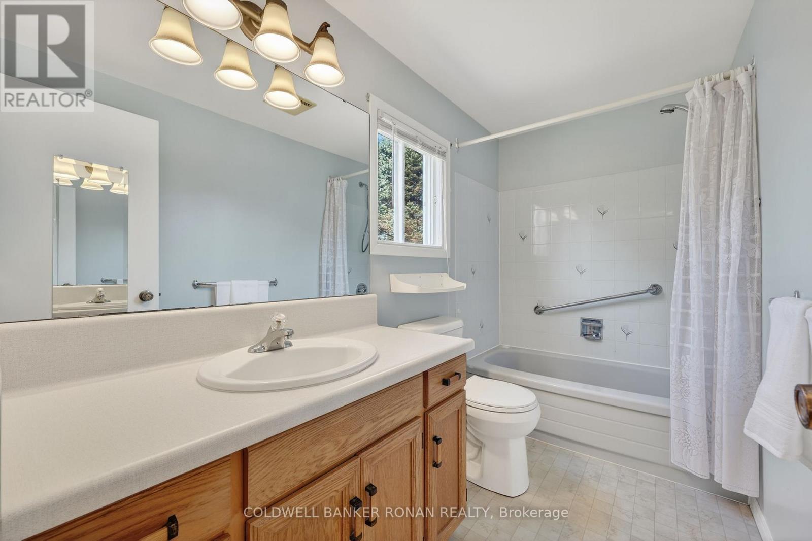 4 Tecumseth Pine Drive, New Tecumseth, Ontario  L0G 1W0 - Photo 19 - N12908848