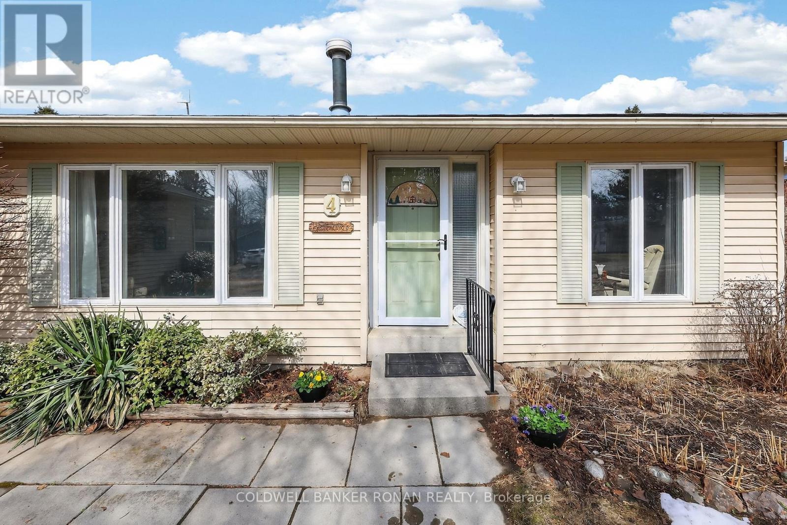 4 Tecumseth Pine Drive, New Tecumseth, Ontario  L0G 1W0 - Photo 3 - N12908848