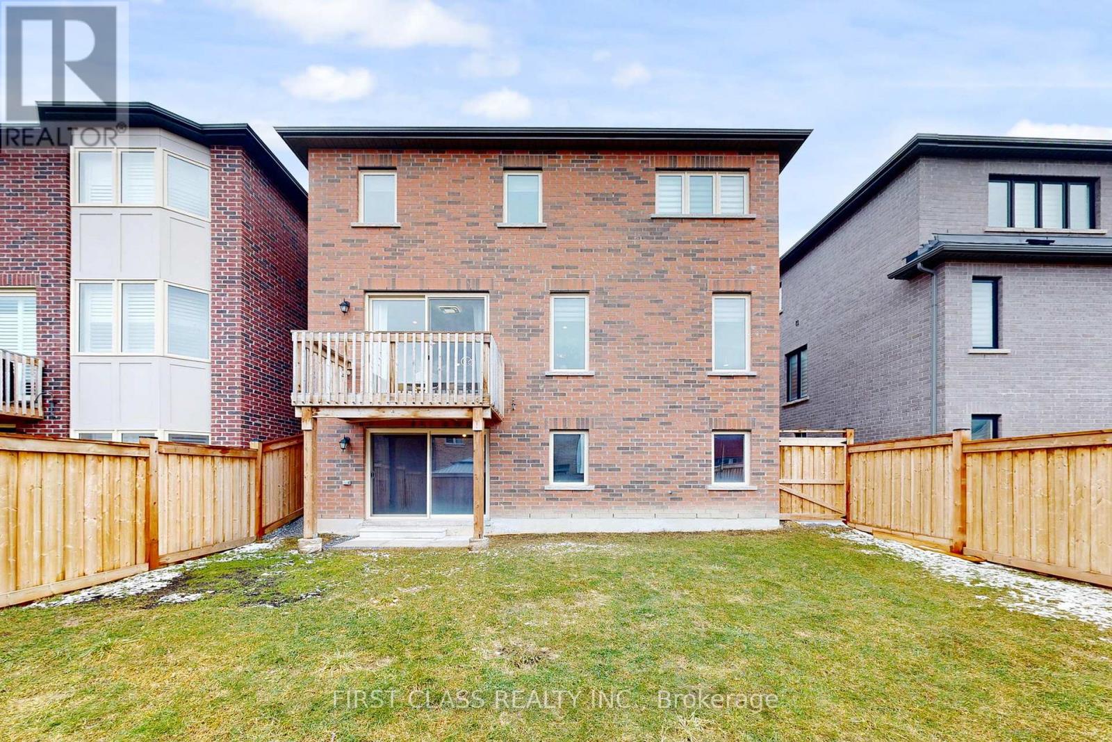 116 Carriage Shop Bend, East Gwillimbury, Ontario  L9N 0Y3 - Photo 35 - N12907906