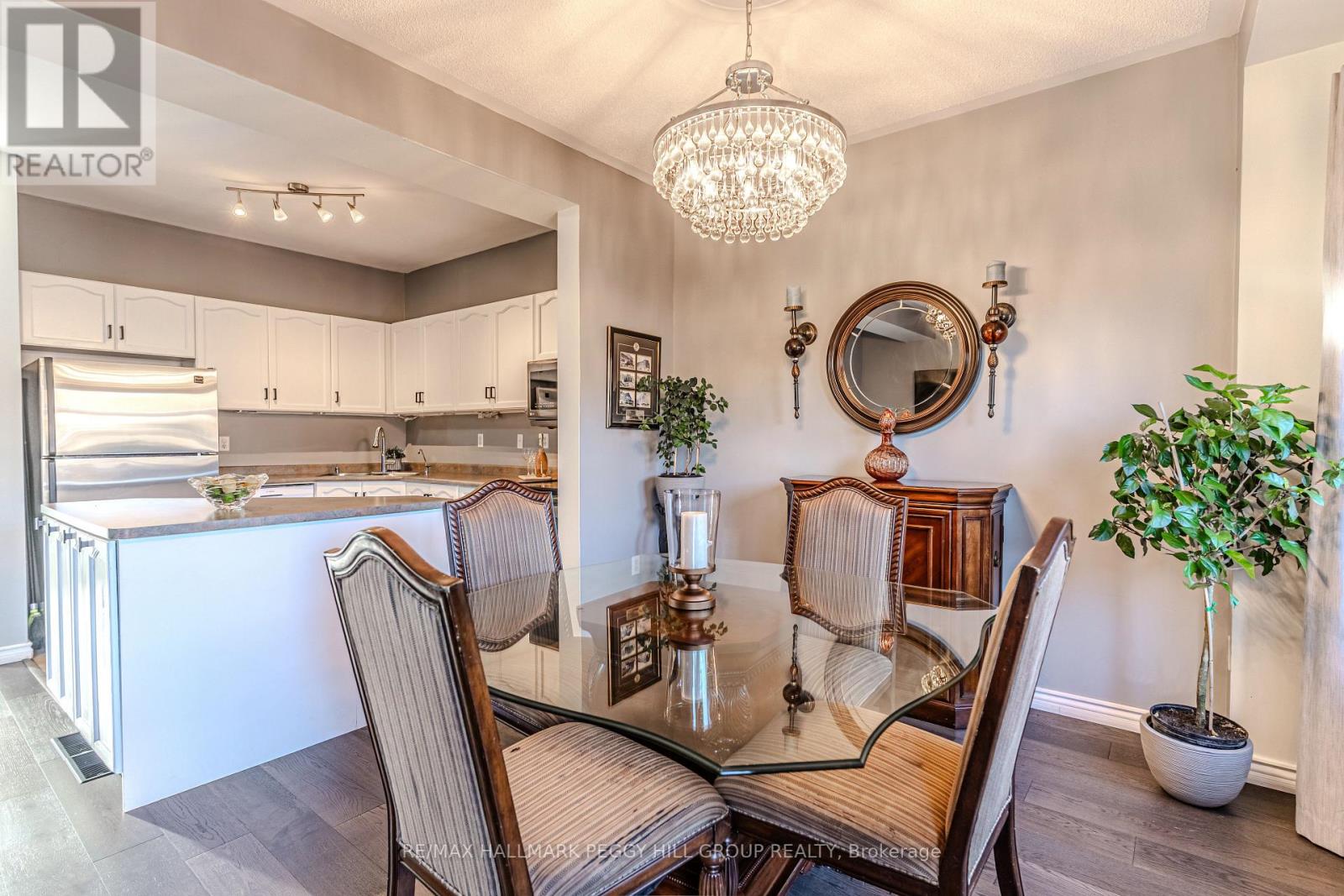 17 Bruce Crescent, Barrie (Bayshore), Ontario  L4N 8T8 - Photo 2 - S12908586