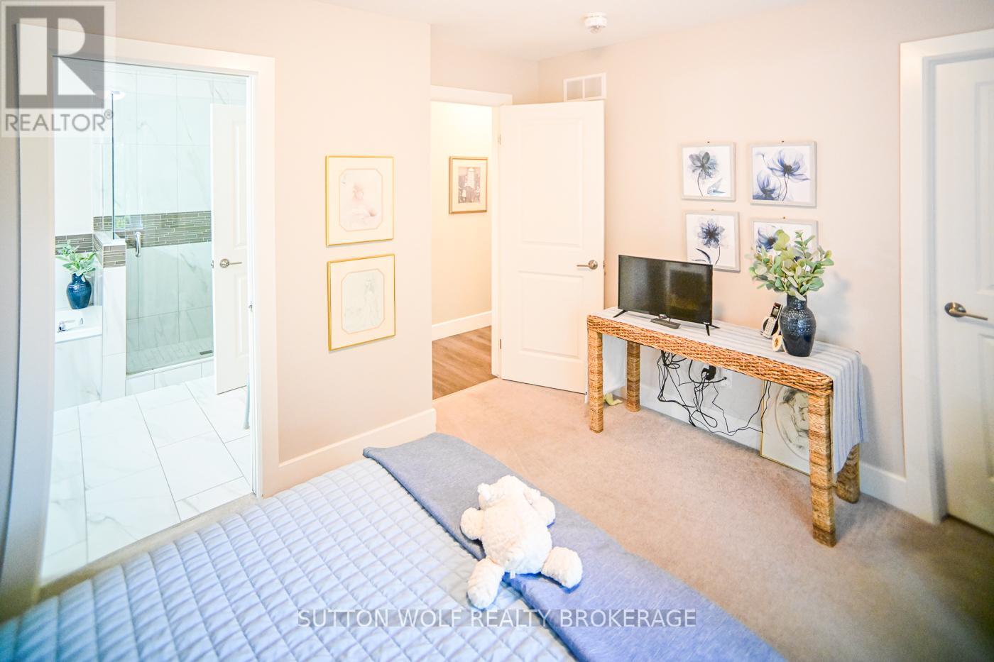 Photo 17 of 36 for 6 - 295 Mogg Street