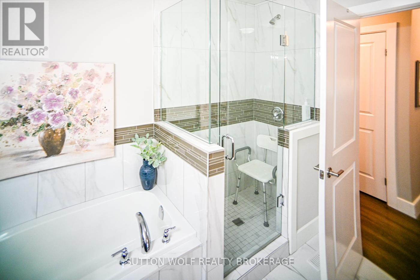 Photo 20 of 36 for 6 - 295 Mogg Street